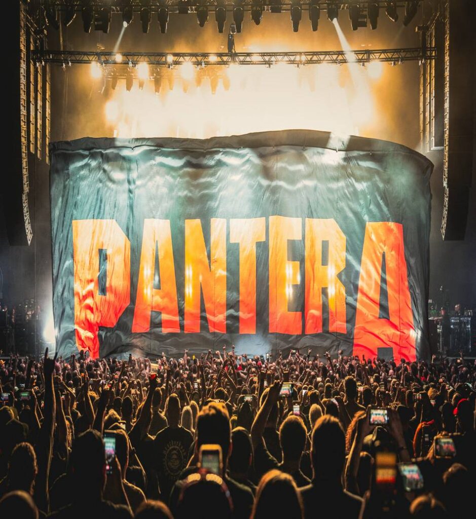 Concert Review Pantera Provide Tribute To Their Powerful Legacy During